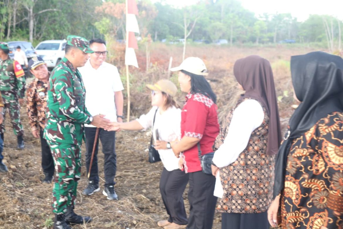 Pangdam XXIII/Palaka Wira Tinjau Langsung Program Cetak Sawah Rakyat di Morowali Utara