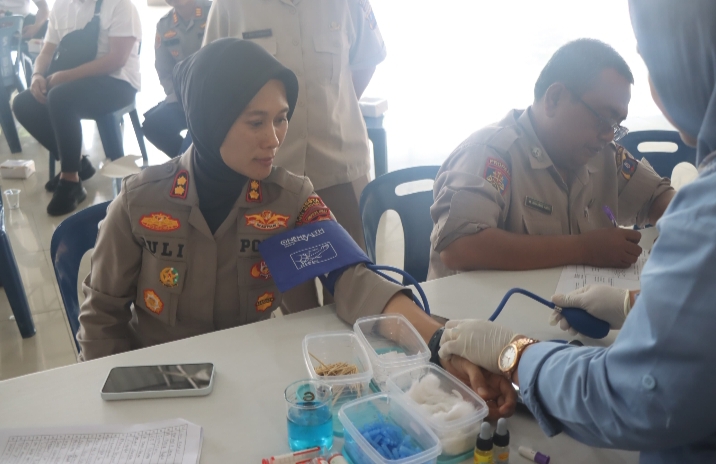 Sambut Hari Jadi Humas Polri ke – 74 Humas , Polresta Deli Serdang Gelar Donor Darah